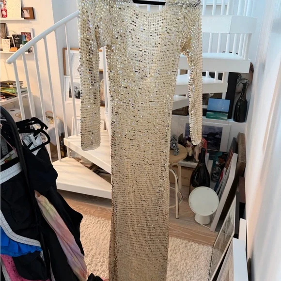 Retrofete Gold Sequin Long Sleeve Dress - Picture 4 of 7